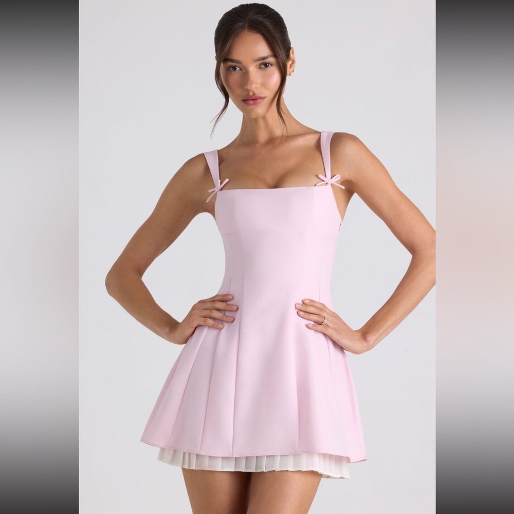 NWT Oh Polly CRESSIDA Bow-Detail Pleated A-Line Mini Dress in Soft Pink
